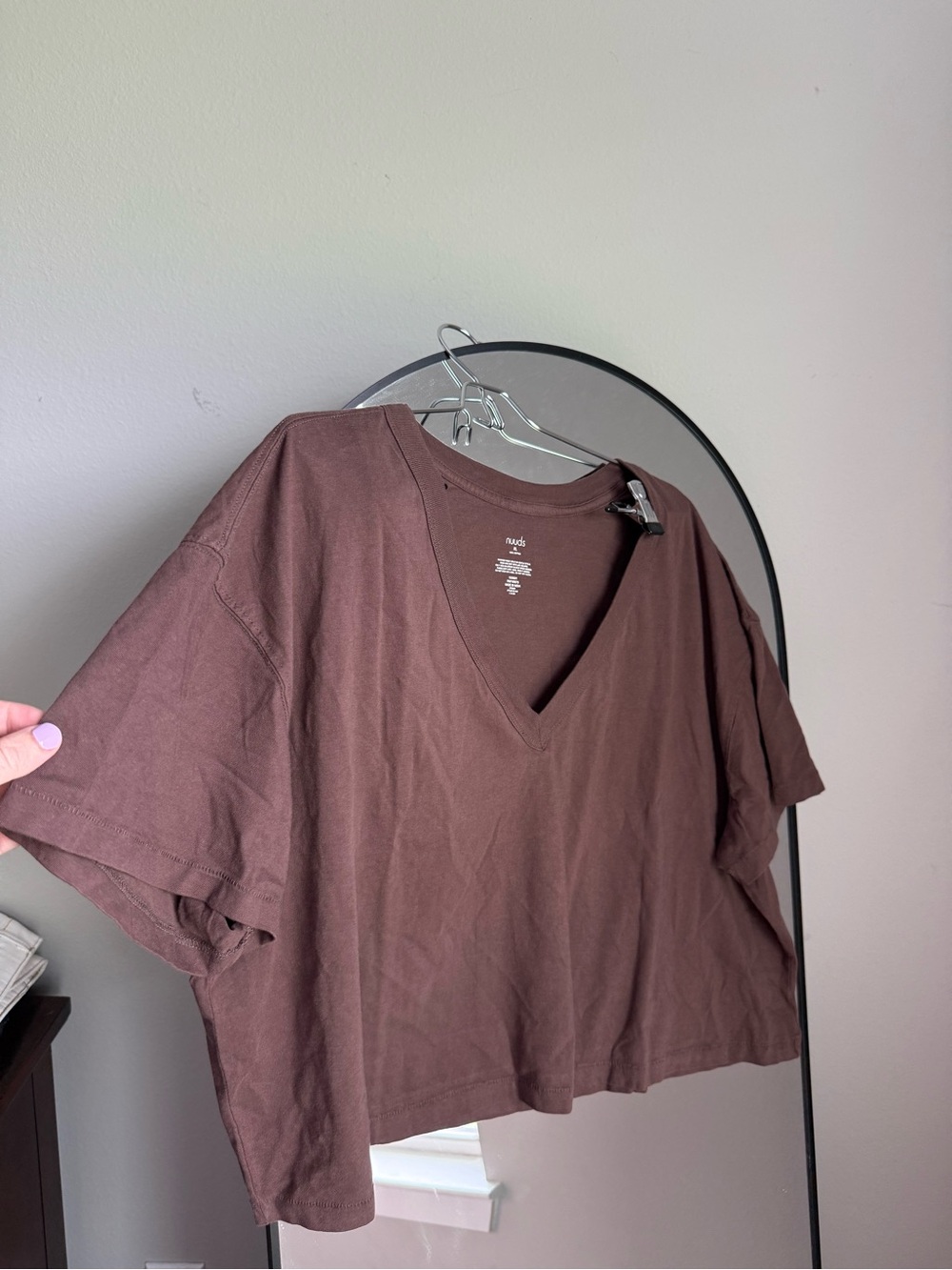 nuuds v neck boxy tee